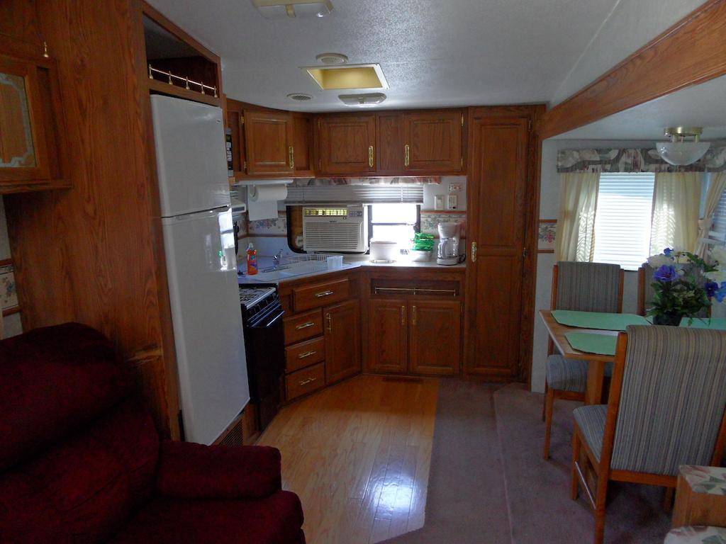 Pahrump Rv Park & Lodging Room photo